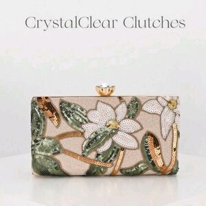Sequin Floral Wristlet - Green and Gold
